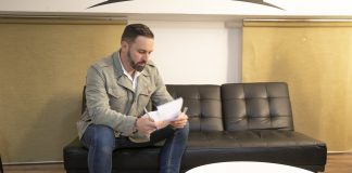 La burda treta de Vox para hacer creer que doblegan a Twitter