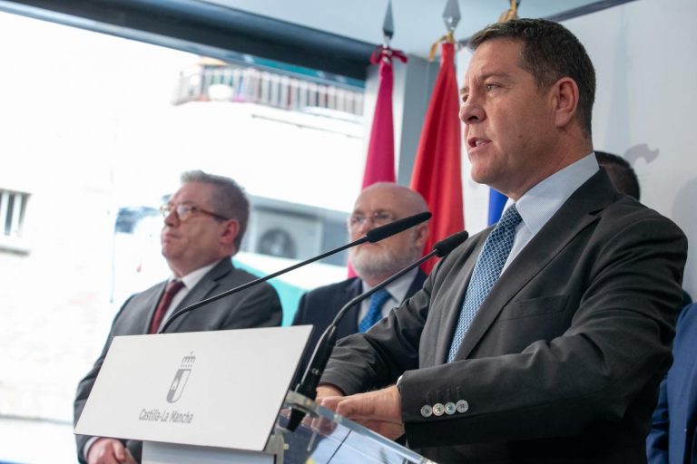 Page no está sólo dentro del PSOE