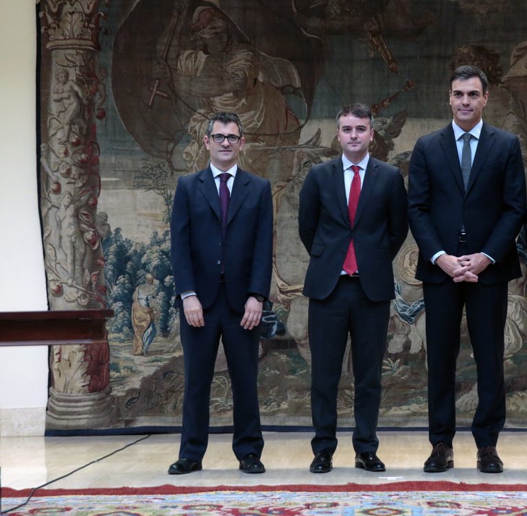 Bolaños y Redondo construyen la presidencia jupiterina de Sánchez