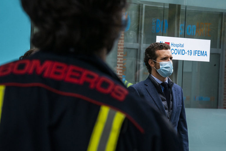 España indignada: Casado no ha hecho una sola propuesta decente