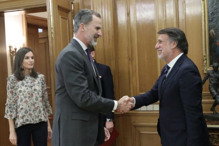 FVI, el “preparao”, sale tarde, mal y para limpiar su imagen