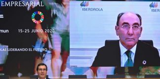 La patronal indica el camino a la dirigencia política