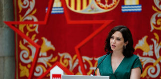 La “tarjeta-Covid” de Ayuso huele a nazi