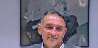 El PCE hace el ridículo pidiendo “paguita”