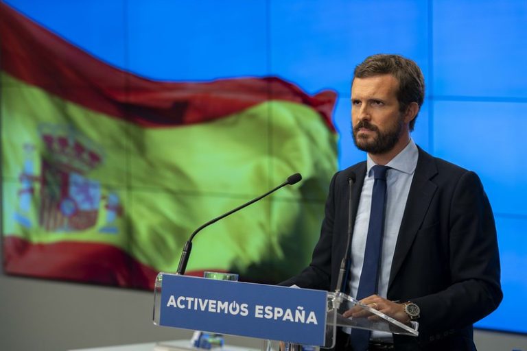 Casado, ¿nuevo título de patrón de barco o camisa vieja?