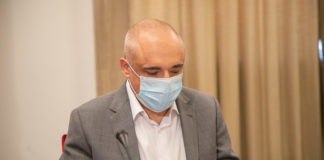 El cerrajero de Callao ni dimite, ni pide perdón