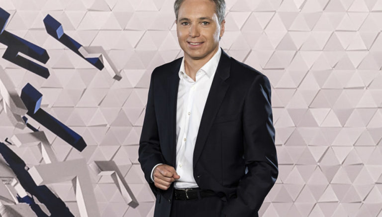 No, Vicente Vallés no ha escrito dos ensayos