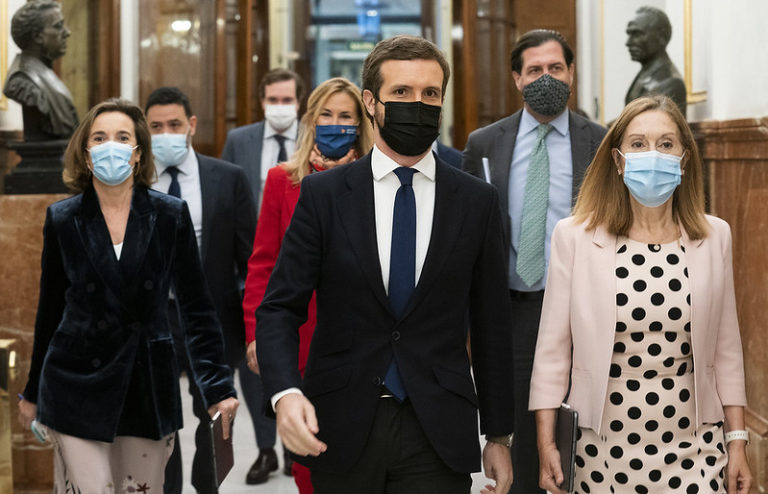 ¿Ganará Casado la moción de censura que le presenta Vox?