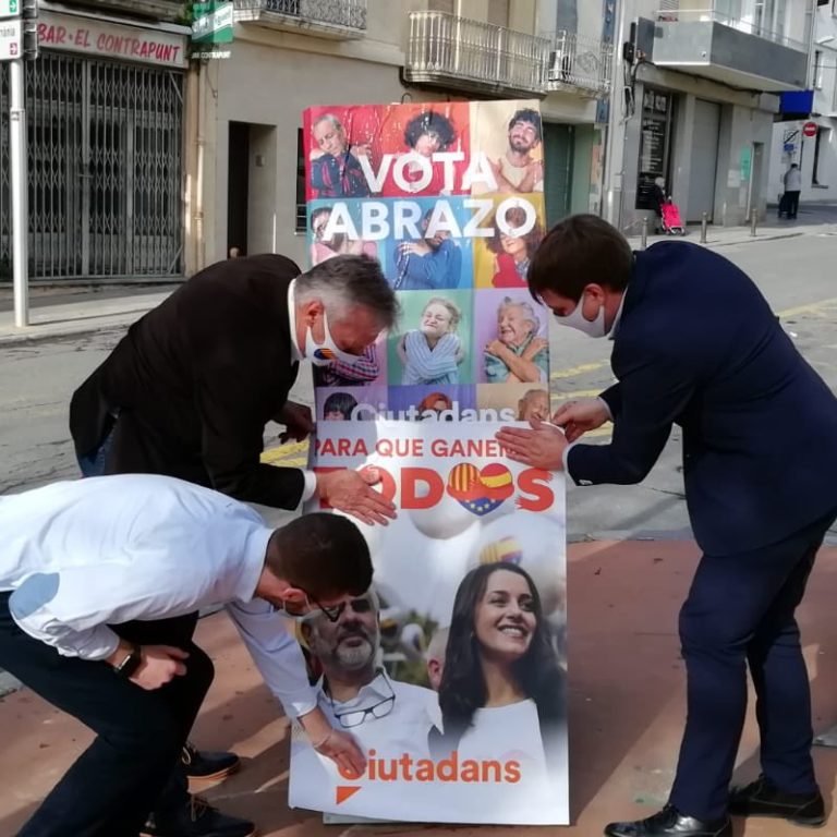 Abrazafarolas, la campaña