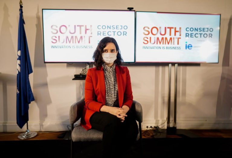 Ayuso y MAR contra Feijóo en un intento de suceder a Casado