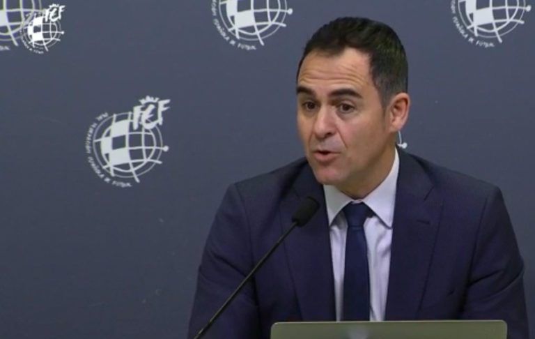 Velasco Carballo cocina el mayor atraco del fútbol que se verá en décadas
