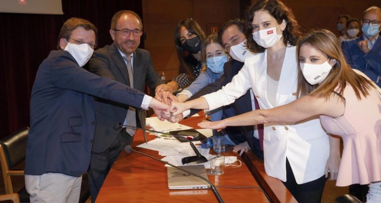 Marhuenda se juega quedarse sin subvención de Ayuso