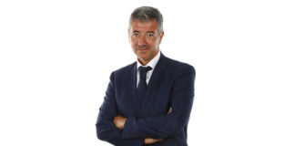 El jeque mochilo está gozando el período de fichajes