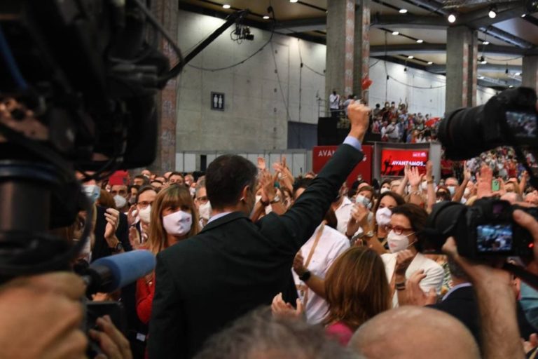 Sánchez fagocita al PSOE