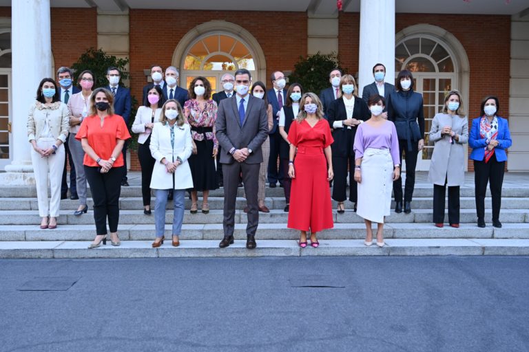 El Gobierno reconoce que no tiene dinero y lo pagará usted