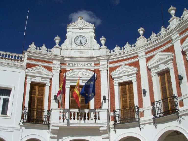 La prensa está montando un Ciudadanos/Podemos rural