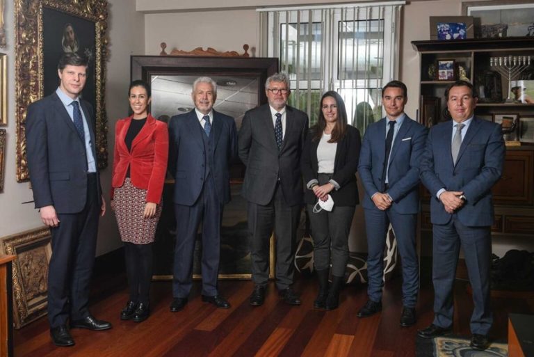 MIC Insurance, premiada como mejor aseguradora del mundo
