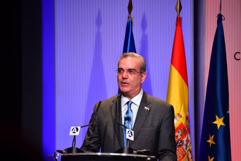 Luis Abinader cumple y coloca a República Dominicana como líder mundial de la recuperación
