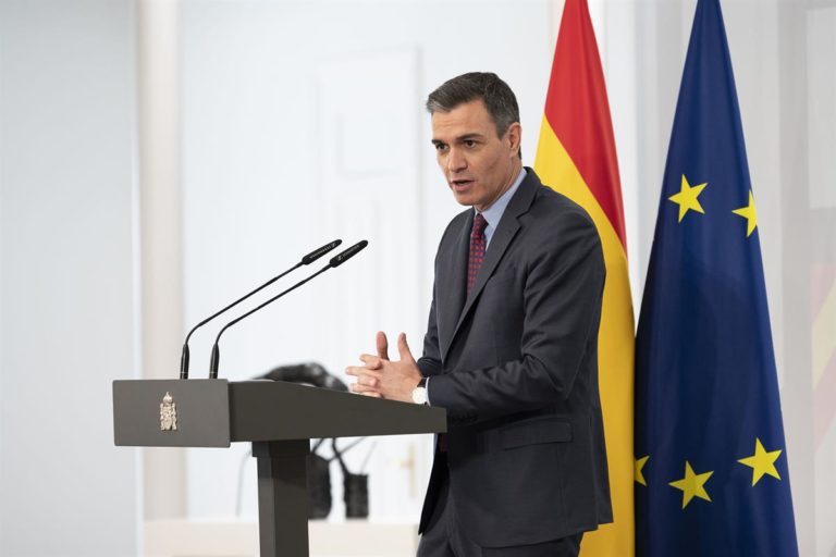 La serie de Sánchez se titulará: “Españoles, sois idiotas”