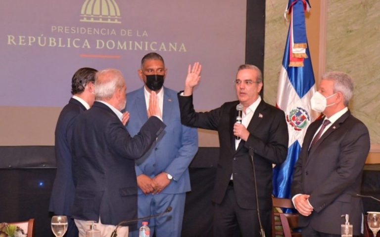 Luis Abinader comprometido con la transformación de la Policía Nacional