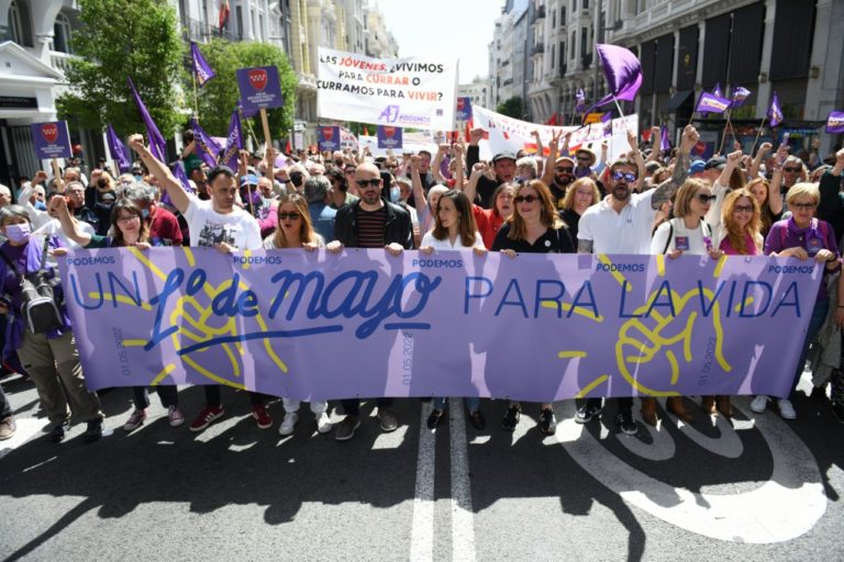 ¿Por qué no rompen los podemitas en vez de pedir dimisiones?