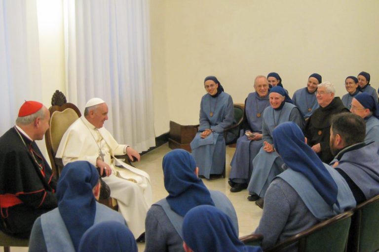 Almeida concede una dotación a Usera: ¡UN MONASTERIO!