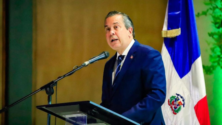 Asesinan al ministro de Medio Ambiente de República Dominicana en su despacho