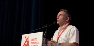 Santiago elegido secretario del PCE a hostias (literales)
