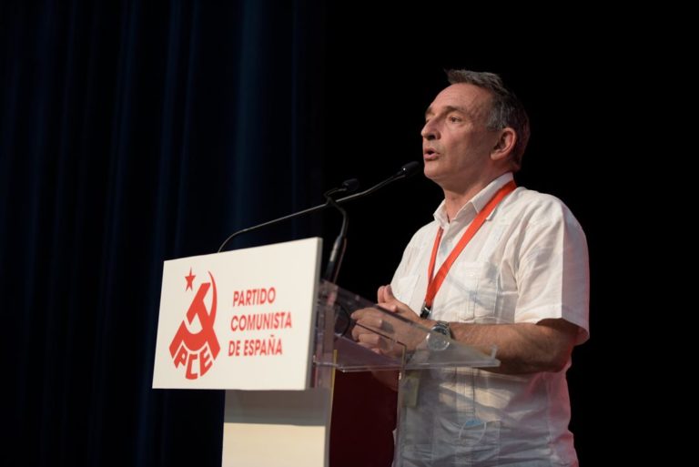 Santiago elegido secretario del PCE a hostias (literales)