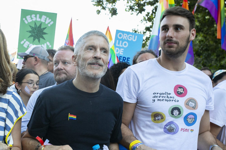 El lobby gay del PSOE enfada al partido en un fin de semana
