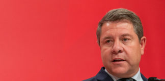 Un Sánchez crecido quiere cargarse a García-Page