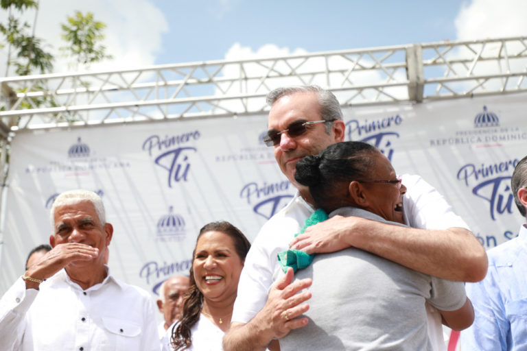 Abinader logra que el crecimiento económico se traslade al bienestar del pueblo dominicano