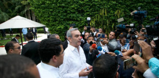 Luis Abinader, víctima de la corrupción que propician las leyes aprobadas por el PLD