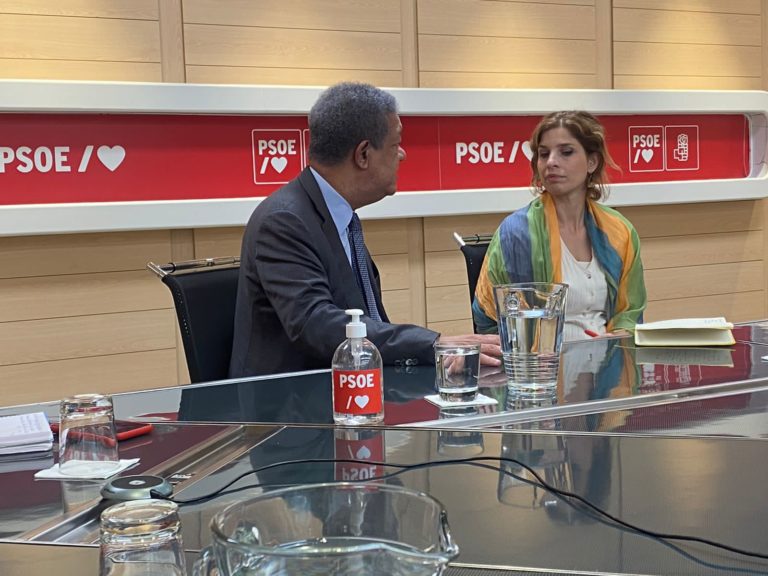 ¿Saben en el PSOE con quién se reúnen?