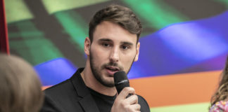 El lobby gay del PSOE se lanza contra las feministas