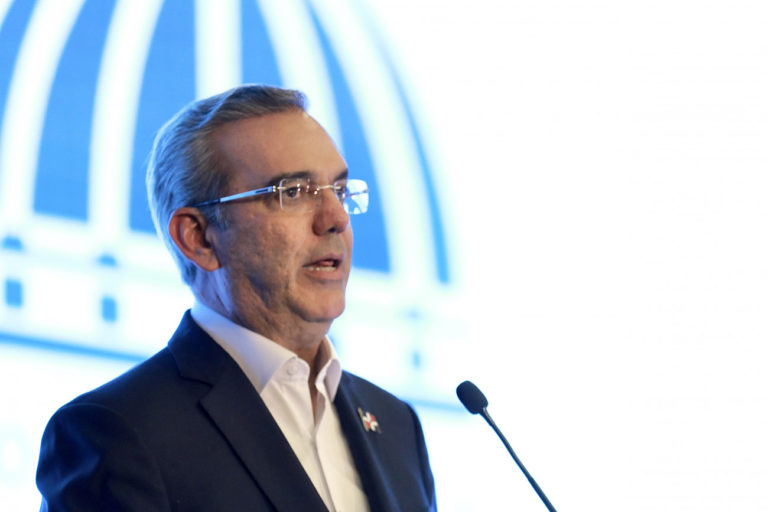 Las políticas de Abinader fortalecen la resistencia de la economía dominicana a la crisis mundial