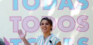 Volverán a venderse libros bajo el mostrador y las reuniones clandestinas en parroquias