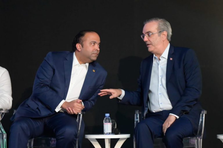 Abinader lleva República Dominicana a la diáspora