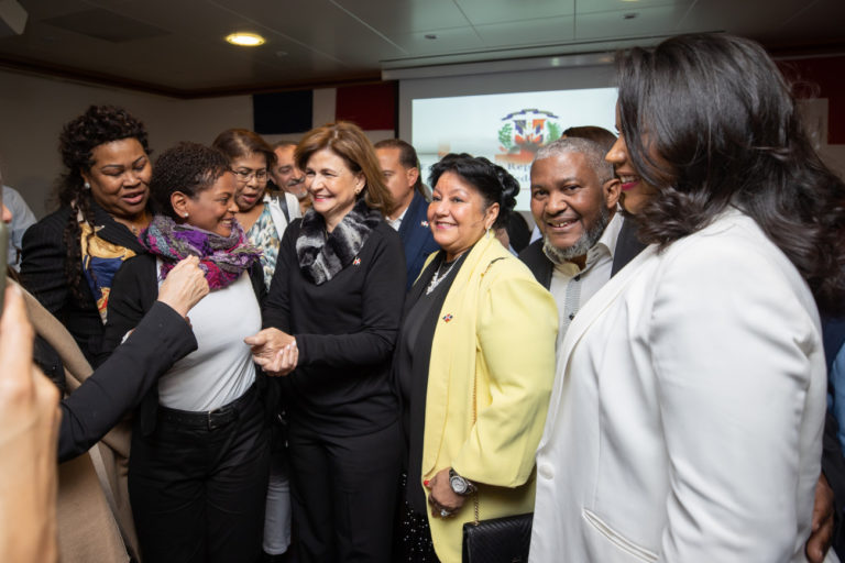Raquel Peña, vicepresidenta de República Dominicana, supera a Leonel Fernández en su encuentro con la diáspora