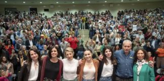 Tanta bronca para siete escaños que van a sacar