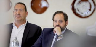 Núñez abre la puerta a Florentino Pérez