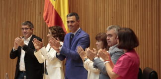 Sánchez comienza mal la campaña si es que quiere ganar