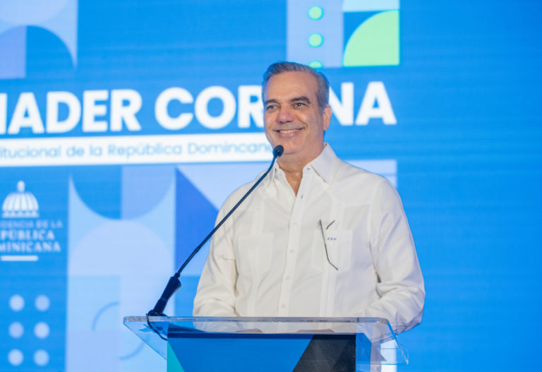 Abinader consigue el reconocimiento internacional por reforzar las libertades de prensa y expresión