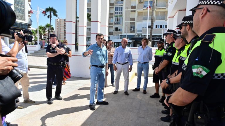 Primeras grandes medidas de los gobiernos Vox-PP: subirse el sueldo