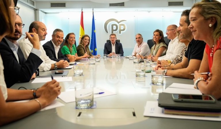 ¿Será capaz el PP de ofrecer dos dirigentes con cierta inteligencia?
