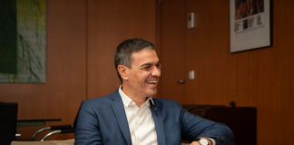 Las bases no sanchistas del PSOE se movilizan