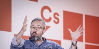 Girauta encuentra al culpable de la situación política: usted