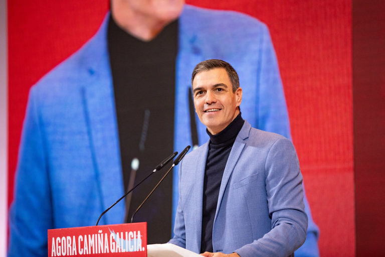 ¿Por qué no pierde apoyos Pedro Sánchez?