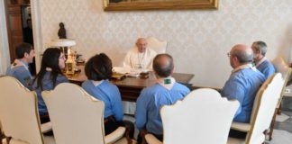 Quemar gays, un Papa trans y la guerra justa