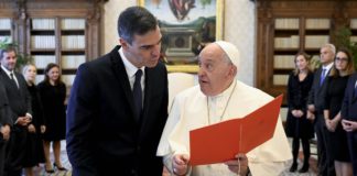 El “1” se aprovecha hasta del papa Francisco